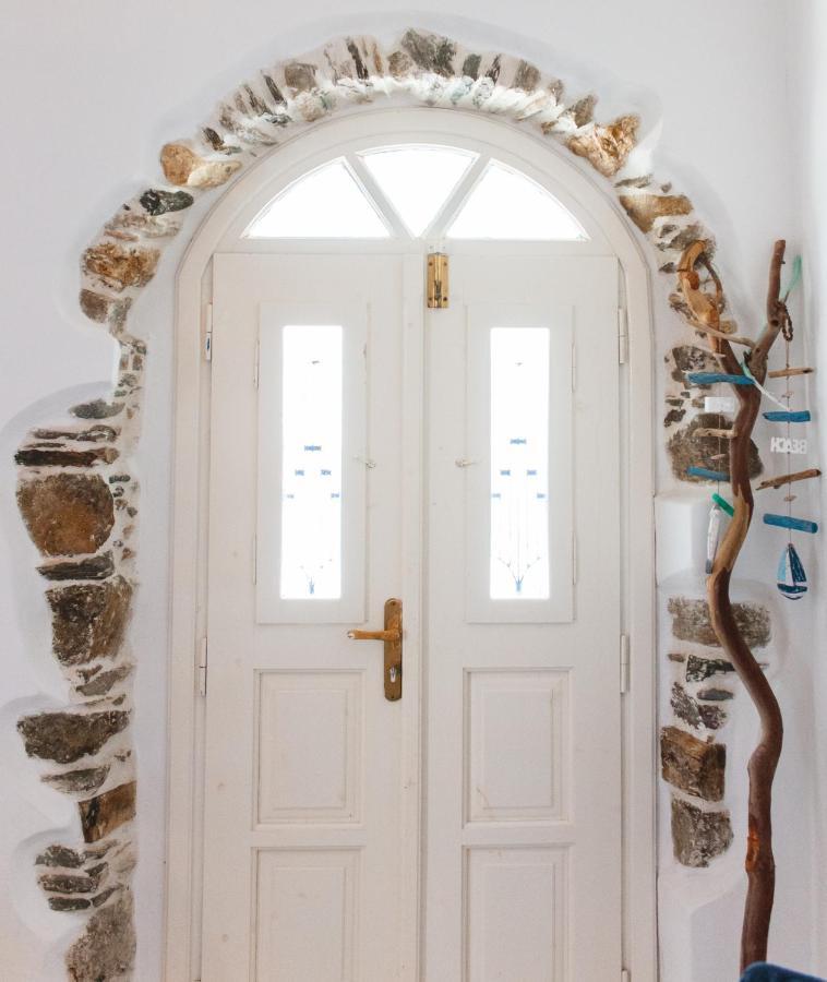 Вилла Blue & White: An Absolute Aegean Dream House Галини Экстерьер фото